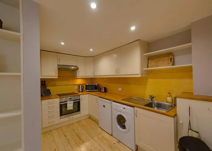 Apartamento Joivy Warm & Welcoming Flat Near Castle *