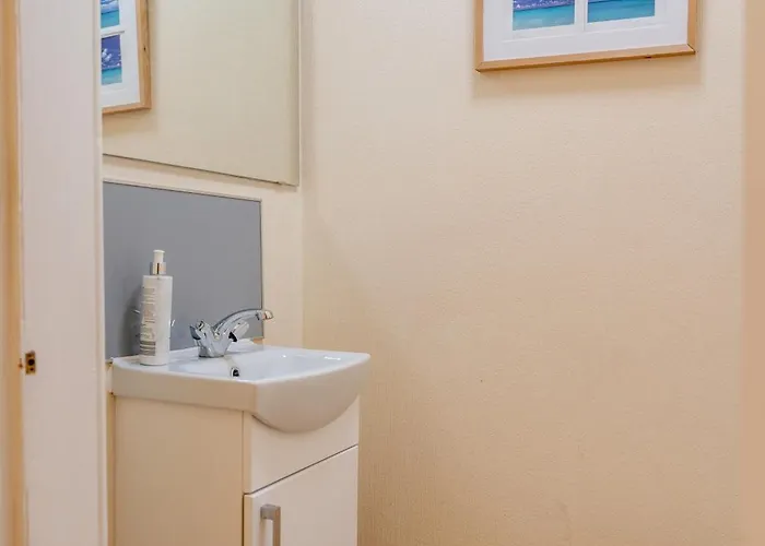 Beautiful Spacious Ground Floor Newington Flat * Edinburgh