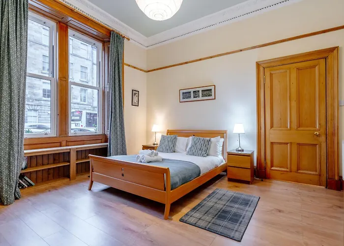 Beautiful Spacious Ground Floor Newington Flat Lejlighed *