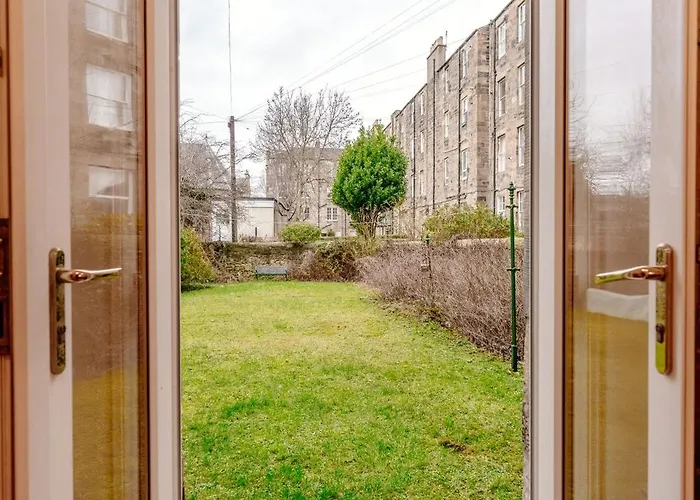 Apartment Delightful Ground Floor Newington Flat