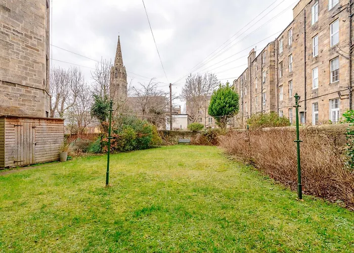 Delightful Ground Floor Newington Flat Edinburgh