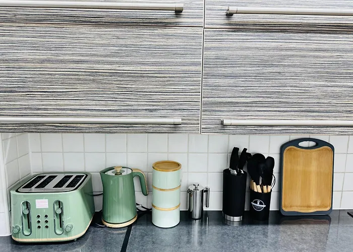 Cozy Flat Near Castle And With Free Private Parking Διαμέρισμα *