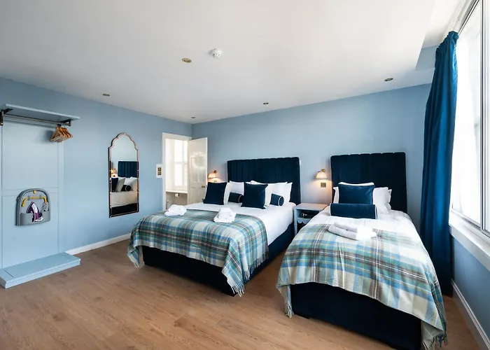 No. 53 Frederick Street 3* Edinburgh