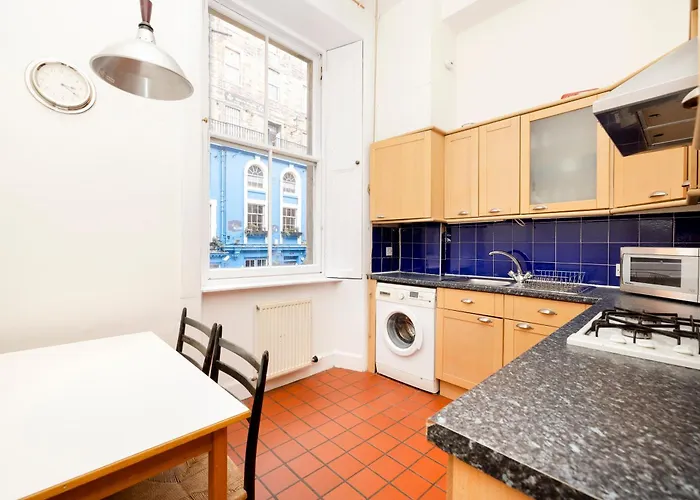 Daire Joivy Charming Flat Near St Giles Edinburgh
