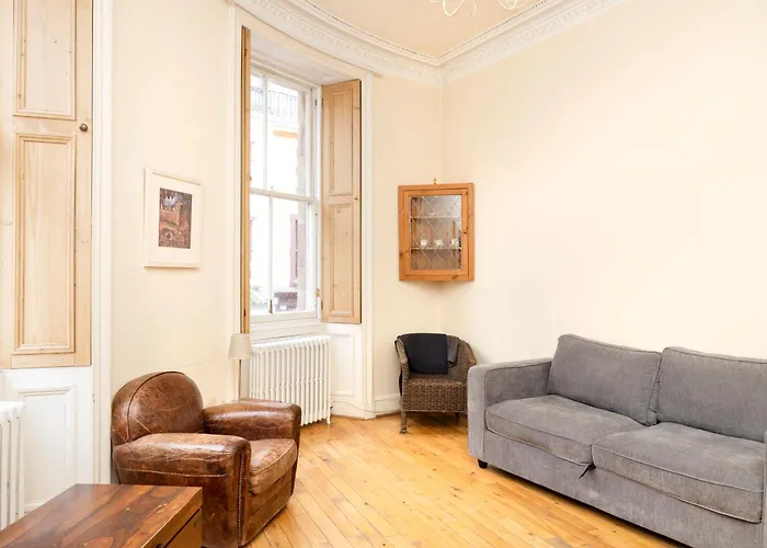 Joivy Charming Flat Near St Giles