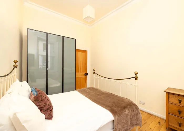 Joivy Charming Flat Near St Giles Daire *