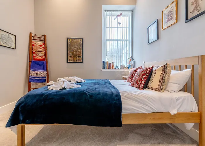 Unique Two Bed In