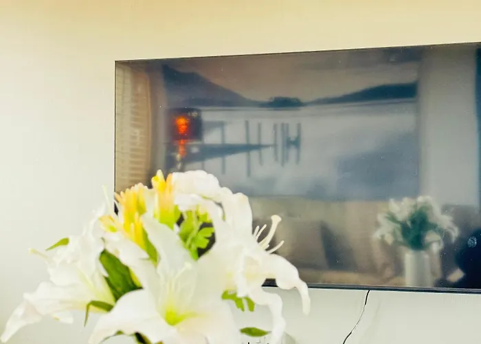 דירה Floor With Castle Views