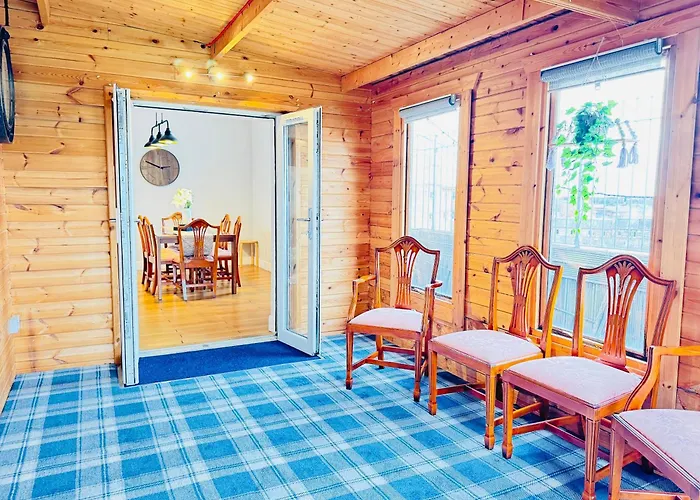 Floor With Castle Views Apartment
