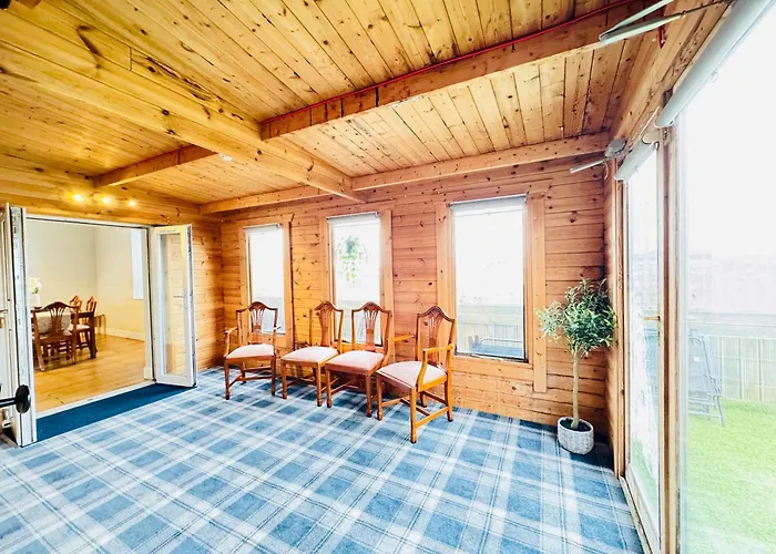 דירה Floor With Castle Views *