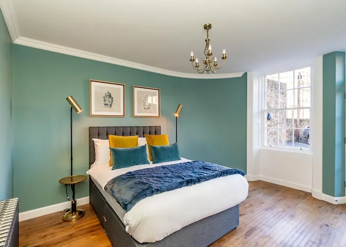 Dragon Luxury At 8 Albyn Place Edynburg