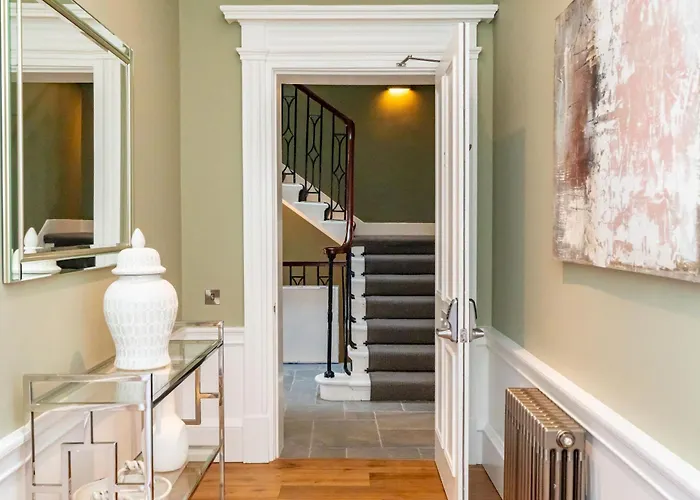 Apartament Dragon Luxury At 8 Albyn Place *