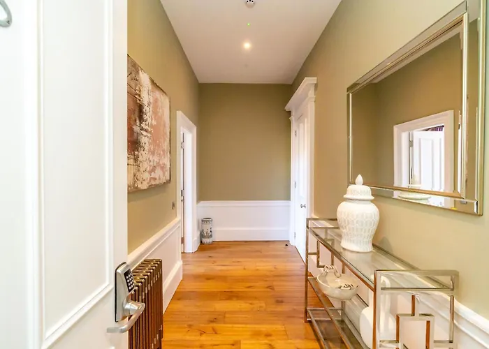 Apartament Dragon Luxury At 8 Albyn Place *