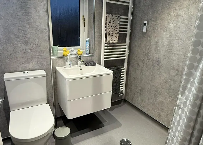 Single With Beautiful Garden Quarto em Acomodações Particulares