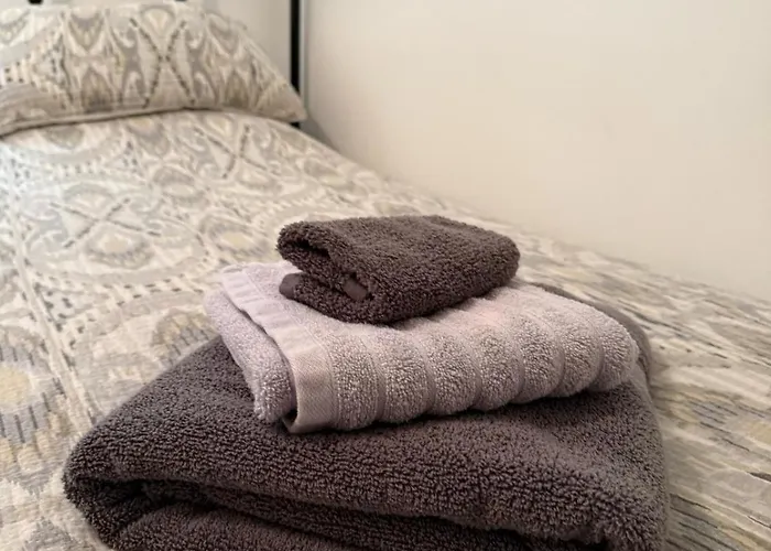 Single With Beautiful Garden Quarto em Acomodações Particulares *