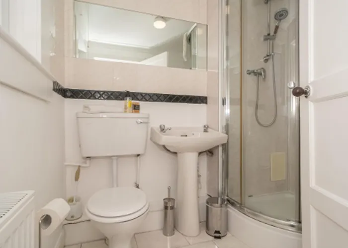 Charming Family House In Rosewell - Pass The Keys אדינבורו