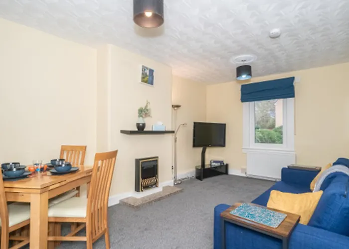 Charming Family House In Rosewell - Pass The Keys * Edinburgh