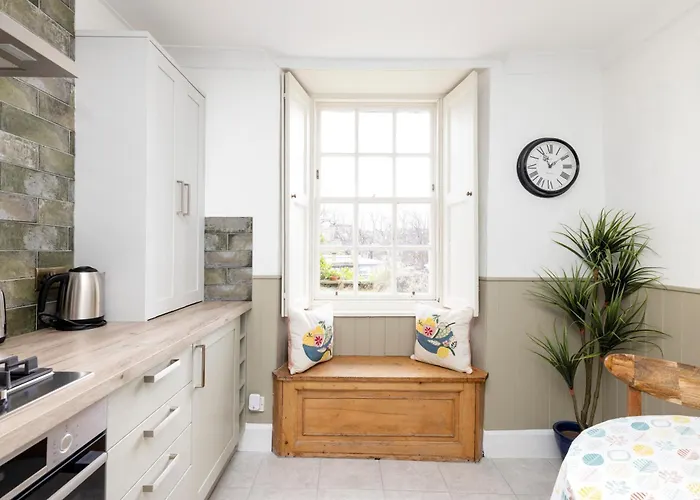 Apartmán Joivy Beautiful Apartment, Private Garden, Calton Hill *