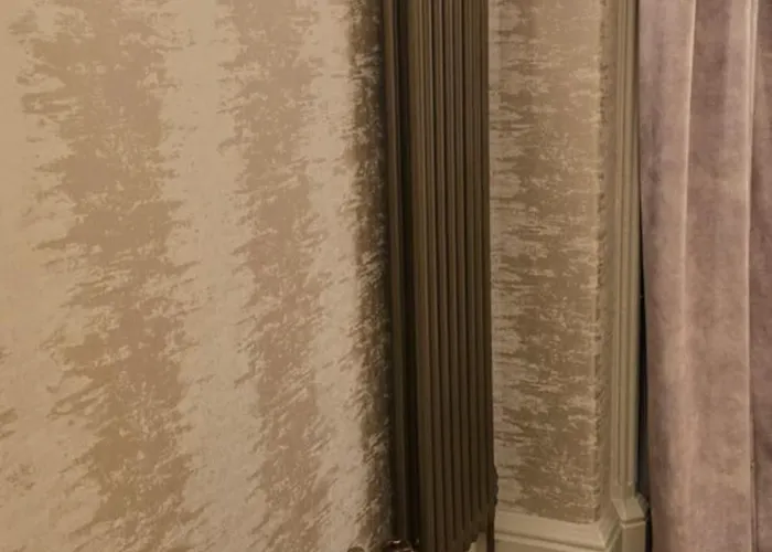 2 Bedroom Sofa Bed In Livingroom Castle View 1st Floor Sleeps 6 Apartment Edinburgh