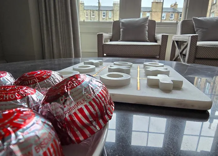 2 Bedroom Sofa Bed In Livingroom Castle View 1st Floor Sleeps 6