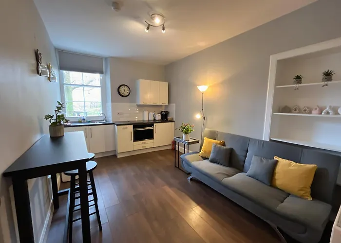 公寓 Comfortable One-bedroom Free Parking Space