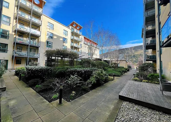 Luxury At إدنبرة