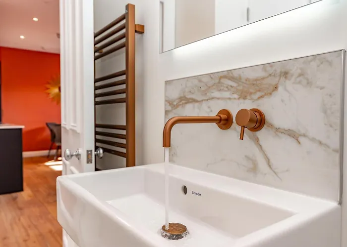 Апартаменты Dragon Luxury At 9 Albyn Place *