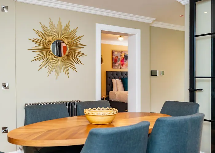 Dragon Luxury At 9 Albyn Place * Эдинбург