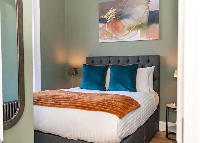 Апартаменты Dragon Luxury At 9 Albyn Place