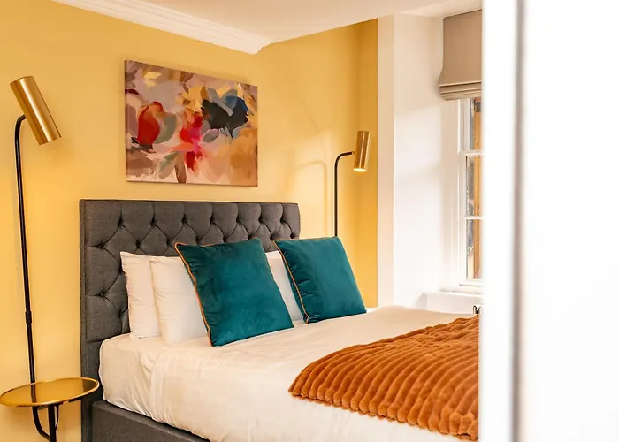 Dragon Luxury At 9 Albyn Place Апартаменты