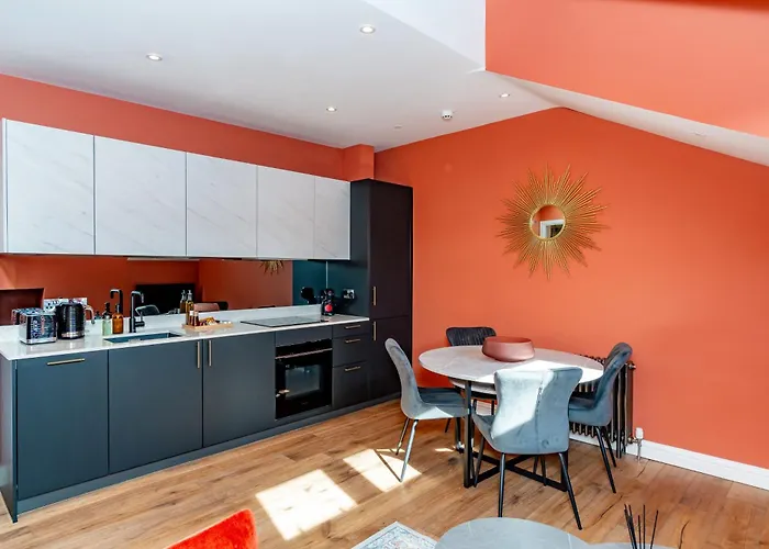 Апартаменты Dragon Luxury At 9 Albyn Place *