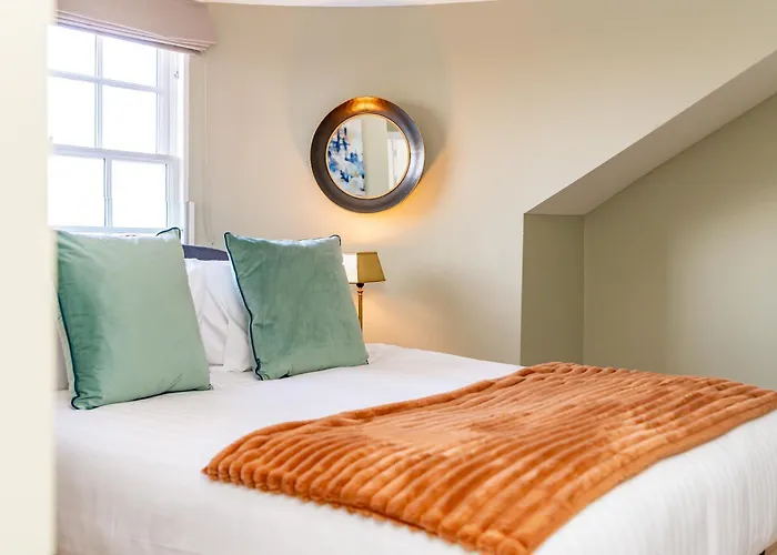 Dragon Luxury At 9 Albyn Place * Эдинбург