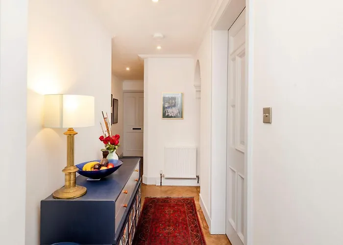 Joivy Spacious 2-bedroom Ground Floor Flat Apartament Edynburg