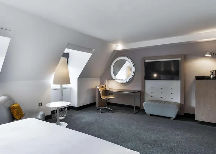 ホテル Radisson Blu Hotel, Centre 4*