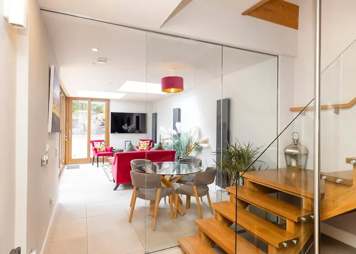 아파트 Joivy Ultra Luxe Near Princes Street *