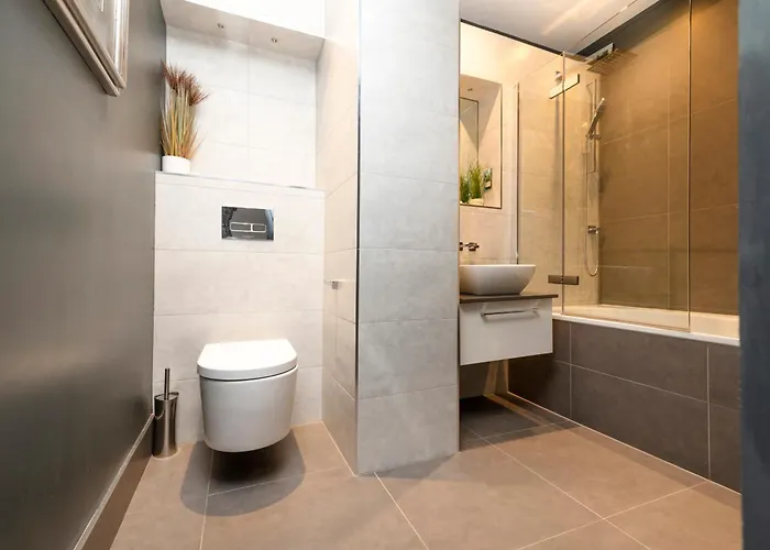 דירה Joivy Ultra Luxe Near Princes Street אדינבורו