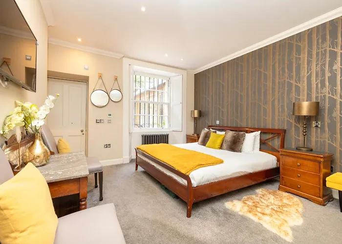 아파트 Joivy Ultra Luxe Near Princes Street *