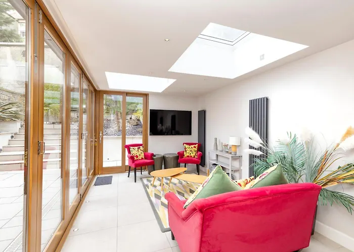 Joivy Ultra Luxe Near Princes Street *