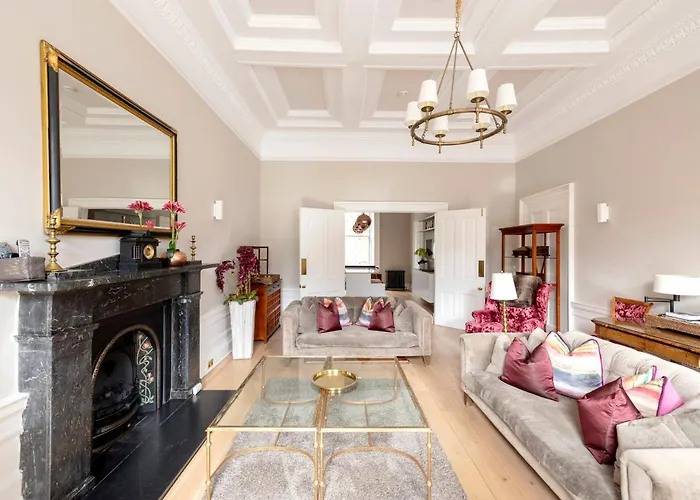 Joivy Ultra Luxe Near Princes Street