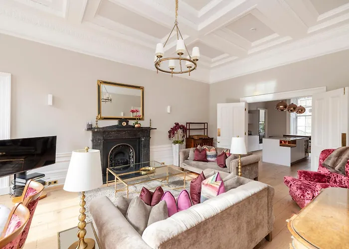 아파트 Joivy Ultra Luxe Near Princes Street *
