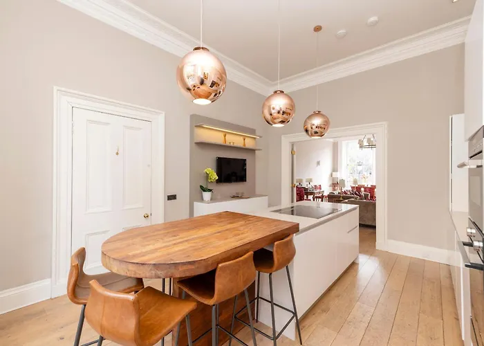 דירה Joivy Ultra Luxe Near Princes Street