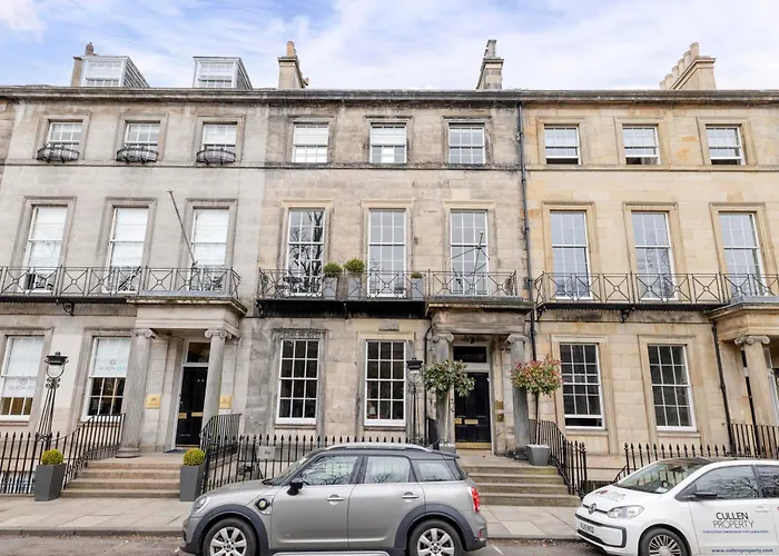 Joivy Ultra Luxe Near Princes Street *