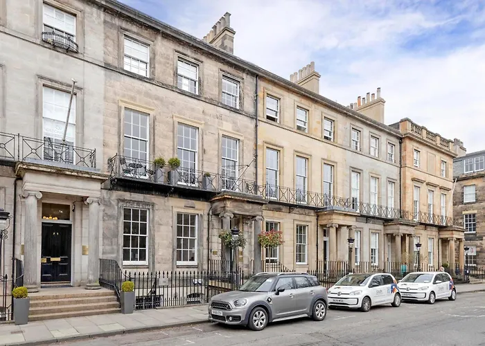 Joivy Ultra Luxe Near Princes Street *