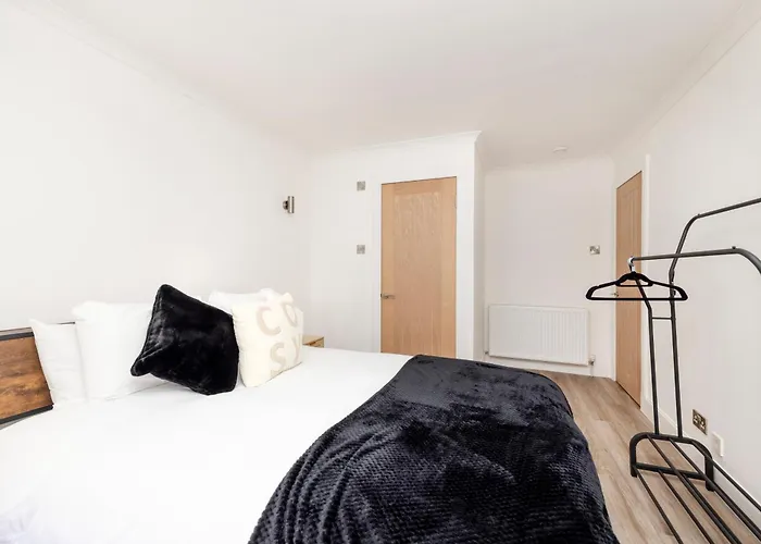 Joivy 3br Flat In Haymarket With Free Parking Apartment Edinburgh