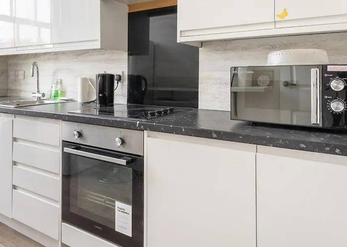 Bright High-ceiling 2bd Flat - Edinburgh! Edinburg