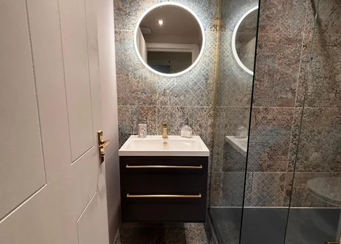 The Shore Modern 2 Bedroom شقة