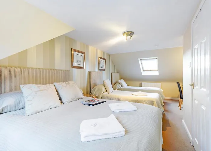 Arden Guest House, Craigmillar Castle 3* 에든버러