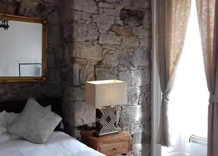 Royal Mile Balconies By The Castle 5* Edinburgh