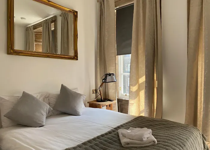 Royal Mile Balconies By The Castle شقة فندقية