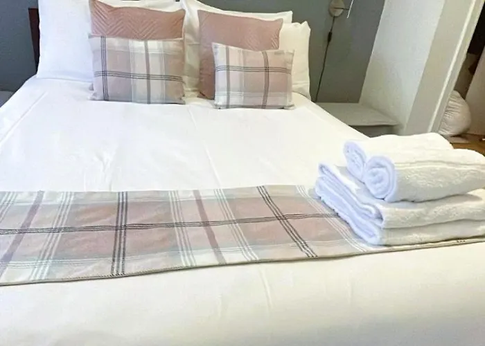 Sunshine On Leith * إدنبرة